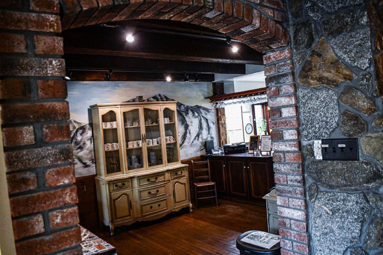 Brook Road Inn Goshen Eksteriør billede