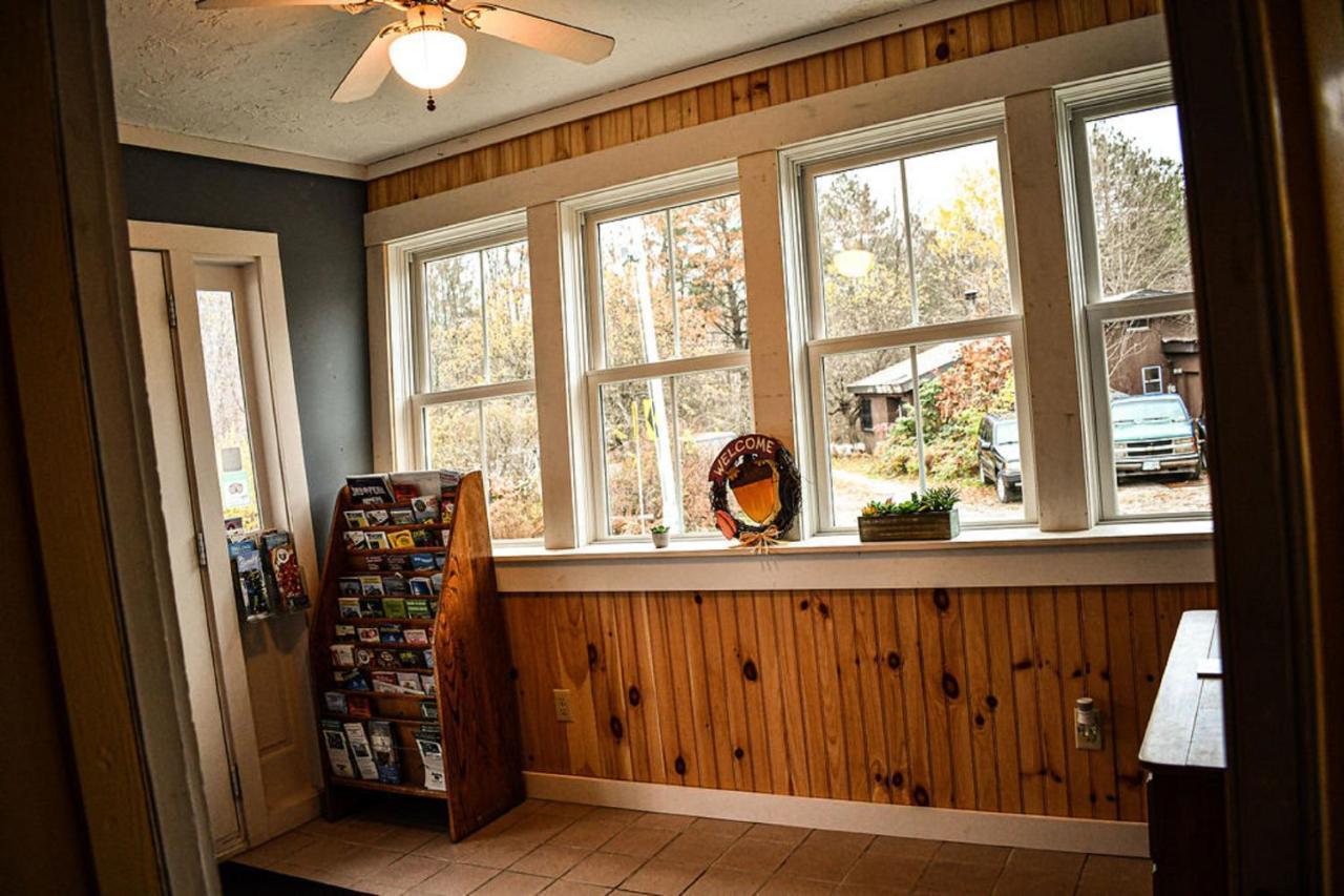 Brook Road Inn Goshen Eksteriør billede