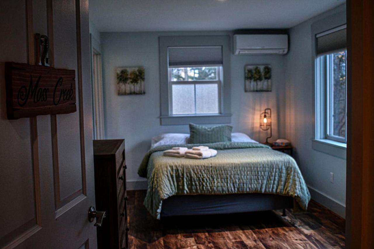 Brook Road Inn Goshen Eksteriør billede